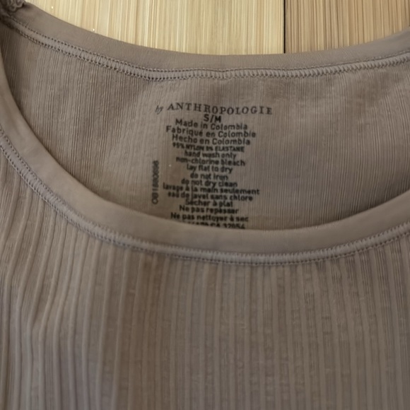 The Reegan Seamless Ribbed Cropped Tank - Picture 6 of 7